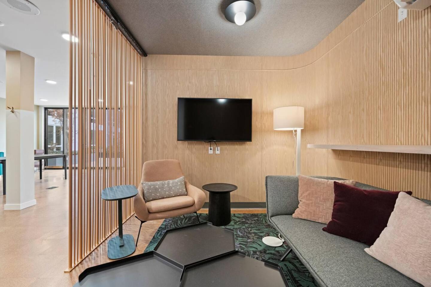 Apartment Charming 2bd2ba Near Dt-petfriendlywifi Spokane