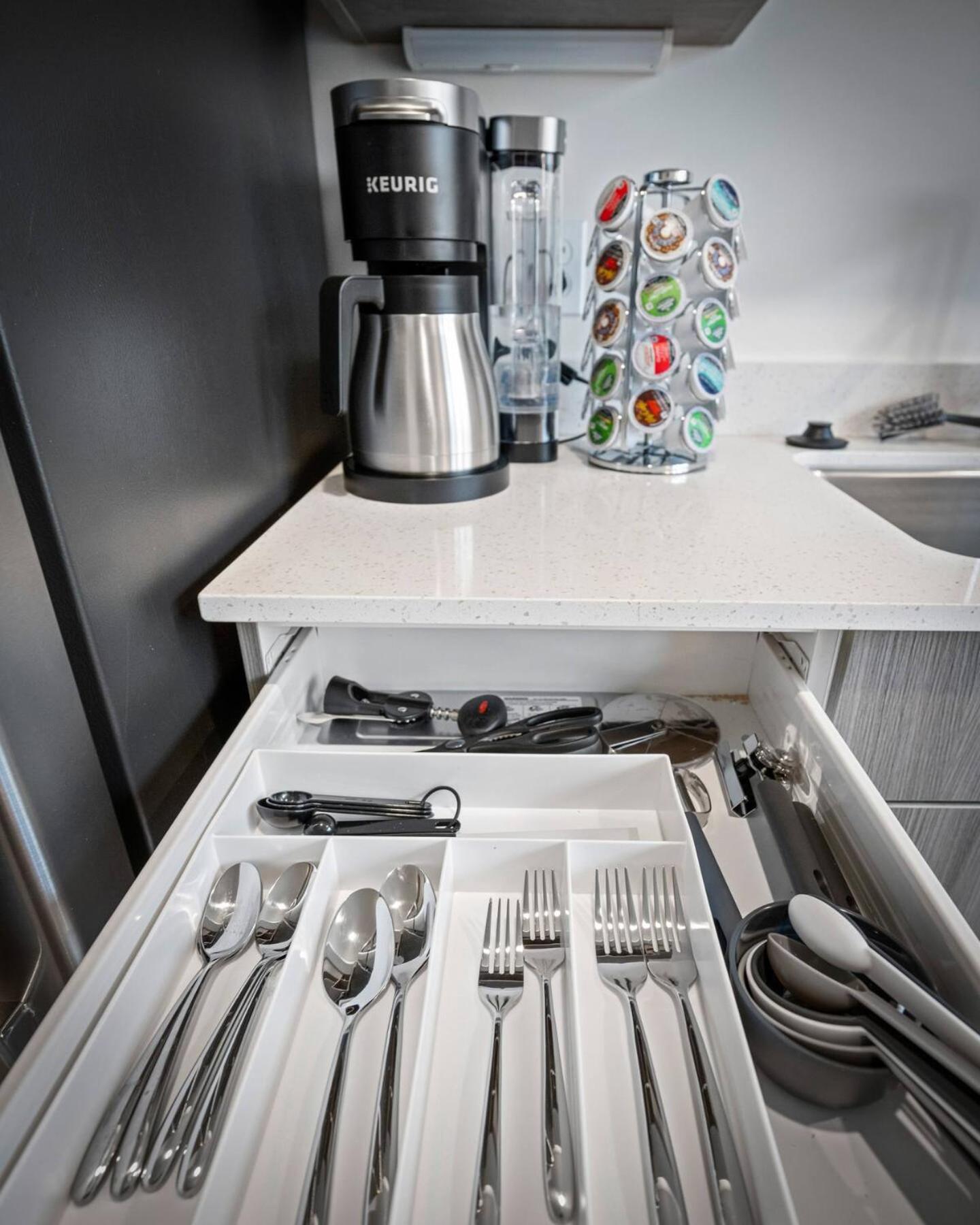Apartment Charming 2bd2ba Near Dt-petfriendlywifi *